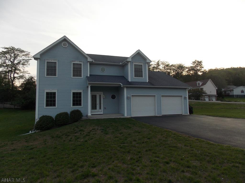 Maple Hollow - Residential