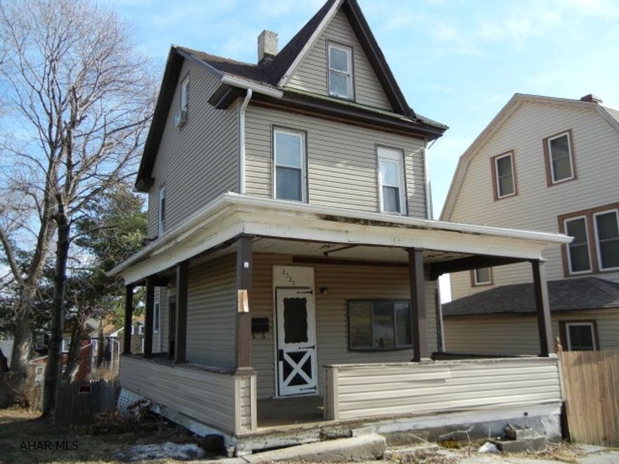 In need of repairs.  Frozen pipes.  Roof leaks.  House has been vacant for 1 1/2 years.