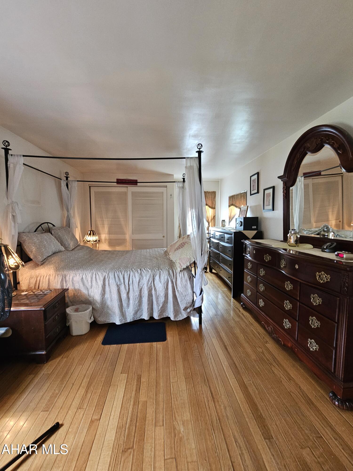 Juniata - Residential