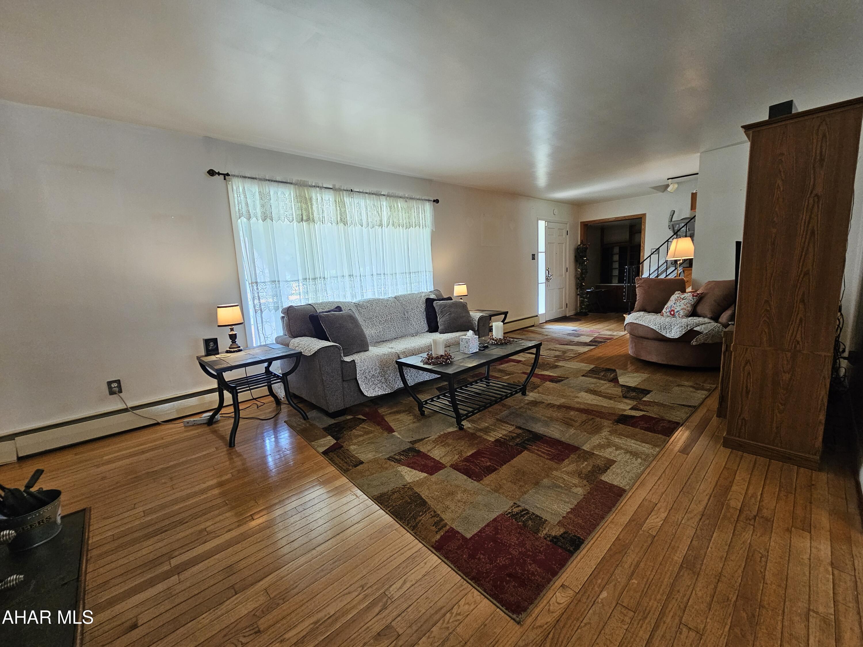 Juniata - Residential