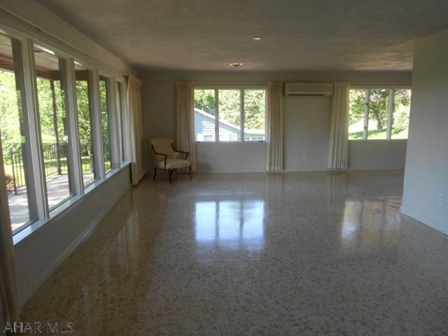 Meadowbrook - Residential