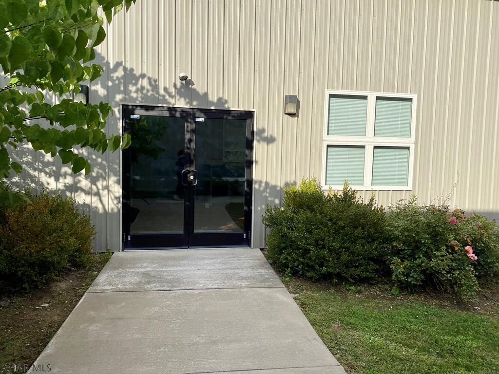 Eldorado - Commercial Sale