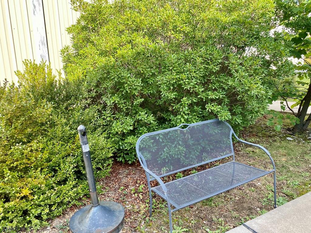 Eldorado - Commercial Sale