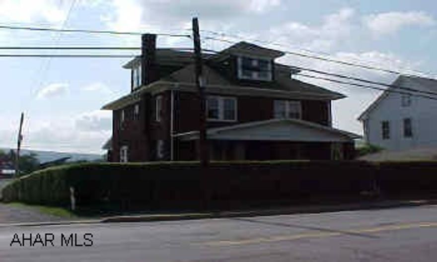 4-BR on 50 x 120 Lot, Great Family Home or Small Business Location or Investment Property, Large Rooms, Eat-in Kitchen, Lots of Cabinets. Shower in the Basement Area. 4-BR on 50 x 120 Lot, Great Family Home or Small Business Location or Investment Property, Large Rooms, Eat-in Kitchen, Lots of Cabinets. Shower in the Basement Area.