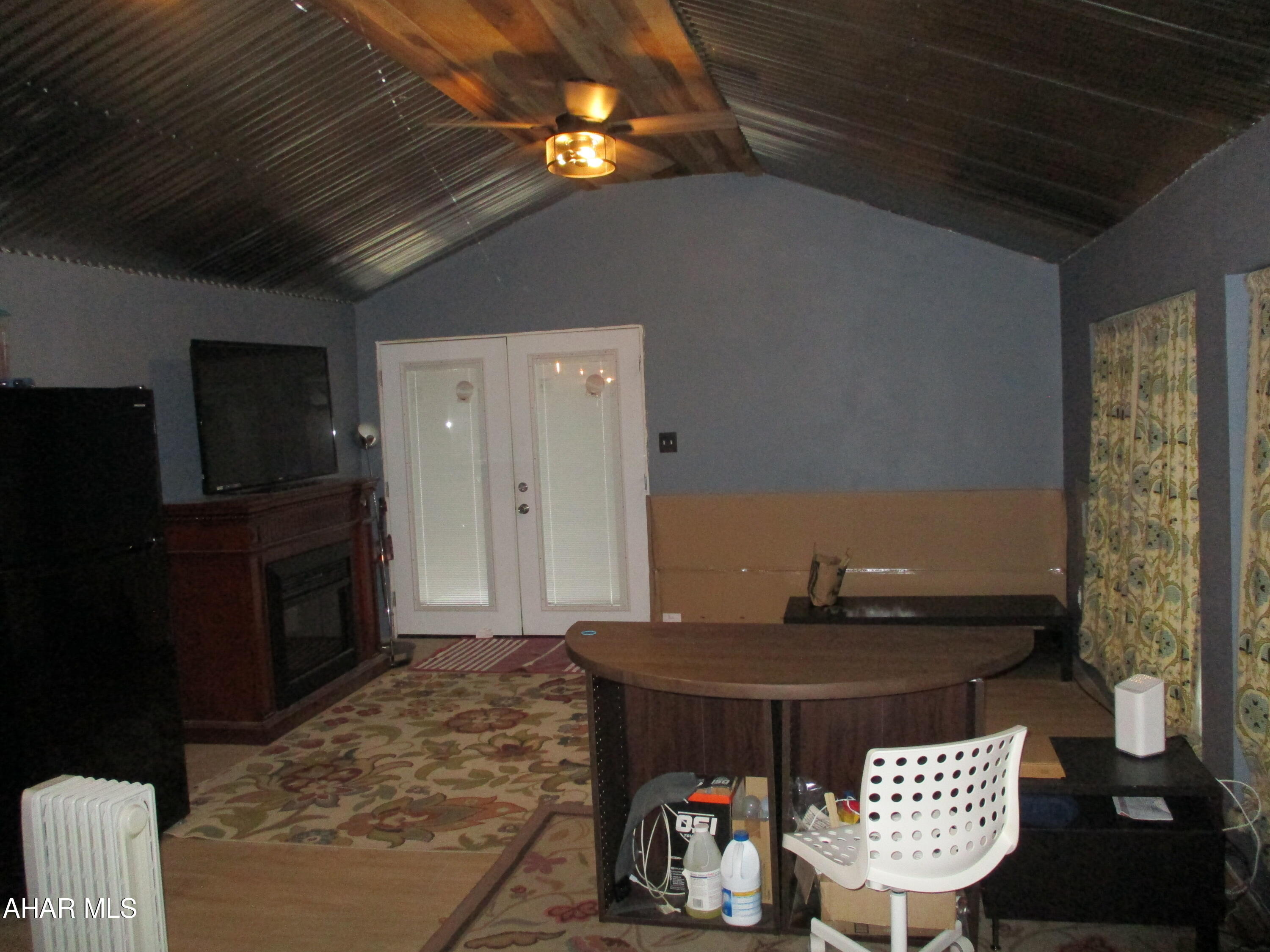 Glendale Yearound - Residential