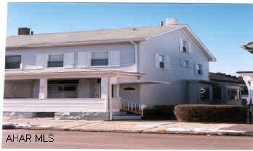 Very nice 1/2 double house, 2 BR, 1 1/2 BA, finishable attic Very nice 1/2 double house, 2 BR, 1 1/2 BA, finishable attic