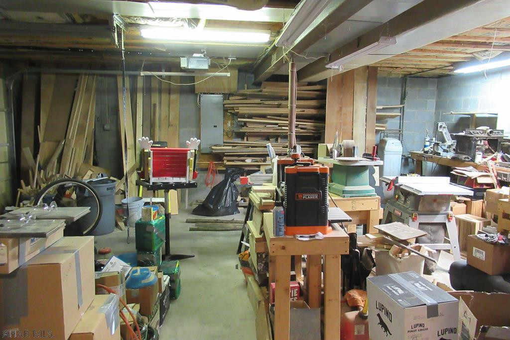 Maple Hollow - Residential