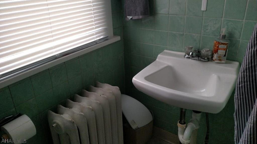 Unknown - Residential Lease