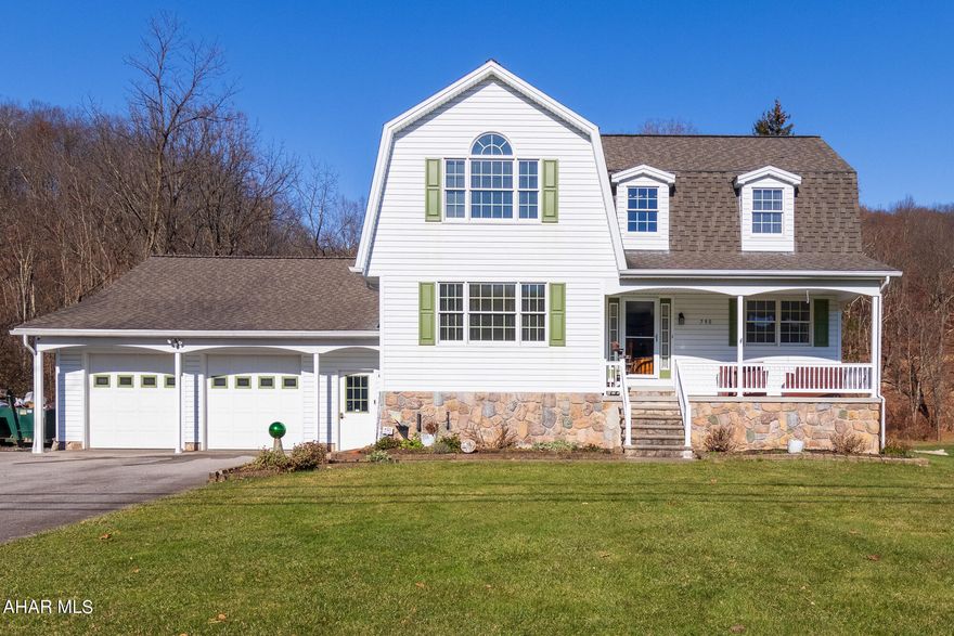 NEW LISTING ON PUZZLETOWN ROAD, DUNCANSVILLE! Desirable area! Home provides great space for you home experience. 3 bedrooms, 3.5 baths, Dining Room, Living Room, Office with solid oak cabinets, oversized kitchen with oak cabinets and luxury vinyl floor, screened in deck and above ground pool. Finished basement with walk out.