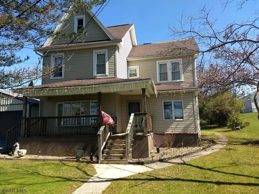 2 Story  vinyl siding  home sits on  1/2 acre... This home 1st floor has mudroom , dining room with built ins, large living room, kitchen, bonus room,  1/2 bath with laundry .... 2nd floor has 3 bedroom, bonus room  and full bath. Another feature is 24 x 32 garage with cement floor and electric ...Listed for $110, 000