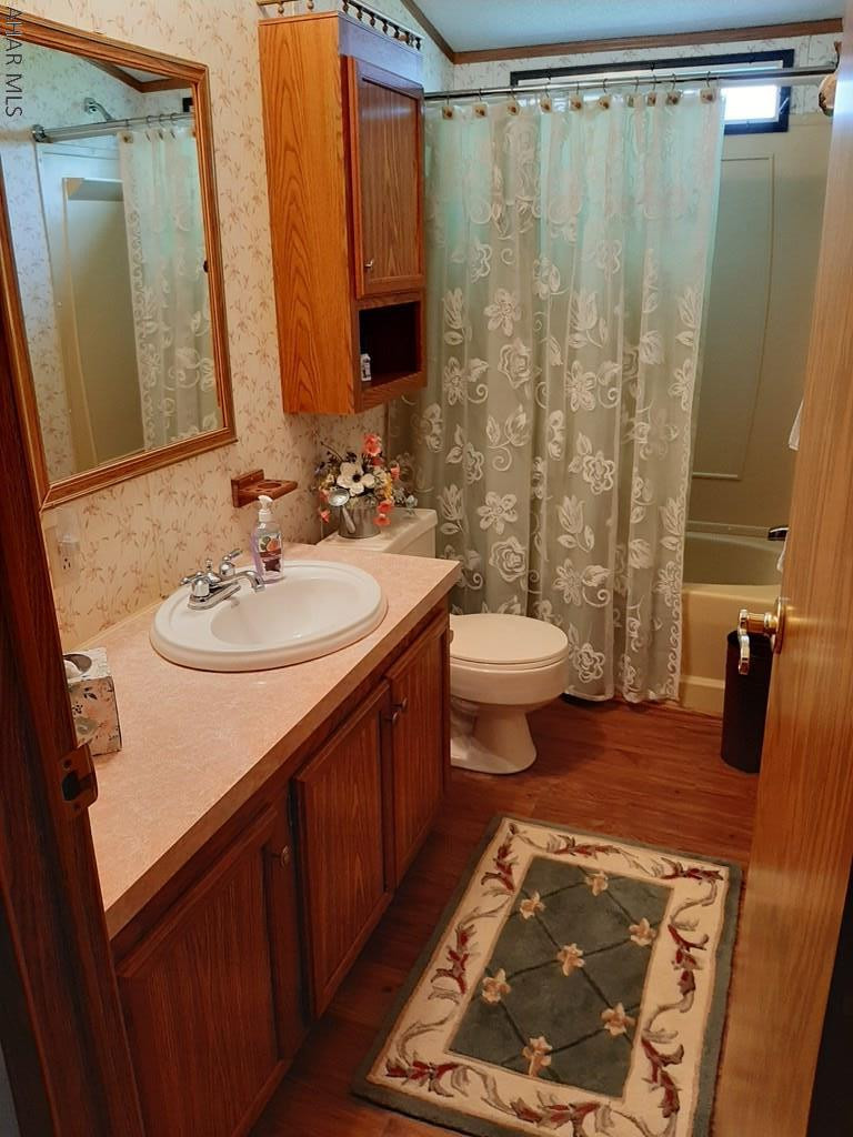 Laurel Woods - Residential