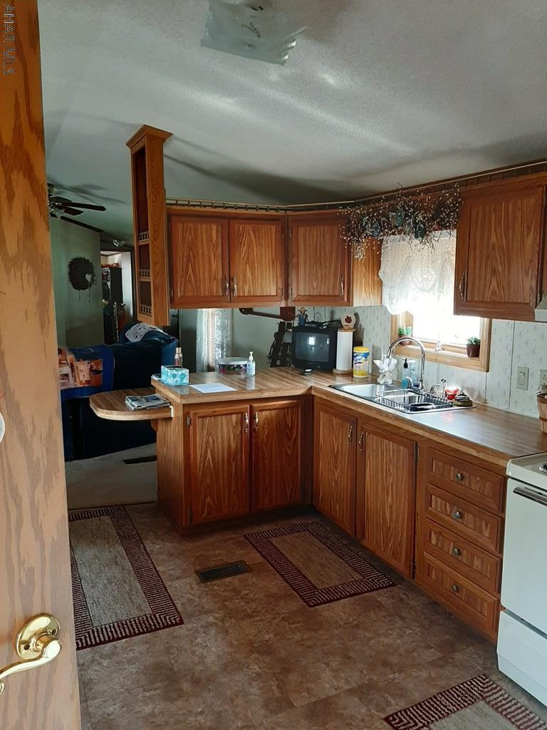 Laurel Woods - Residential