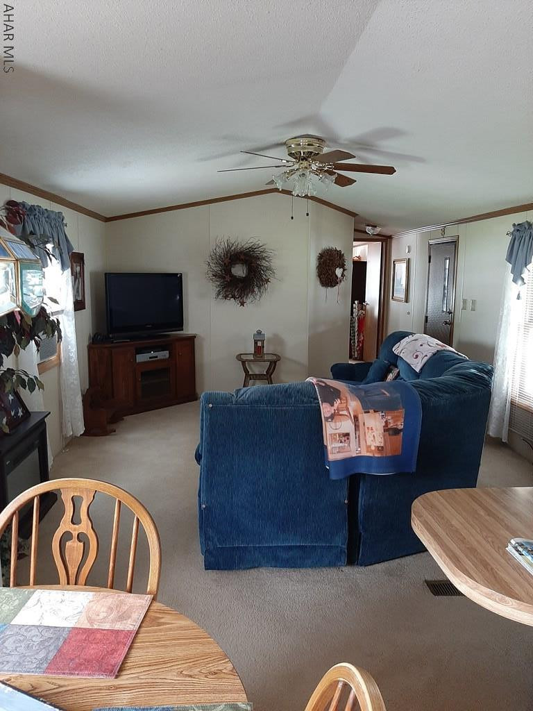 Laurel Woods - Residential