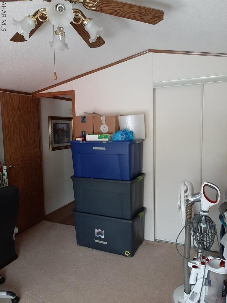 Laurel Woods - Residential