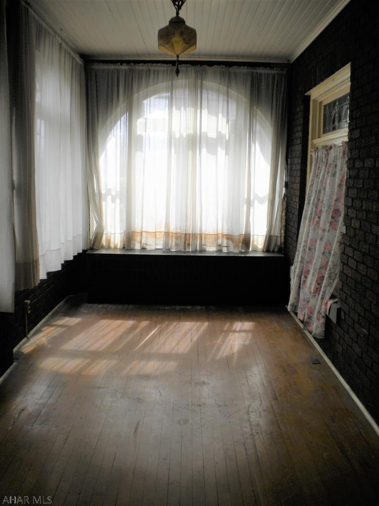 Juniata - Residential