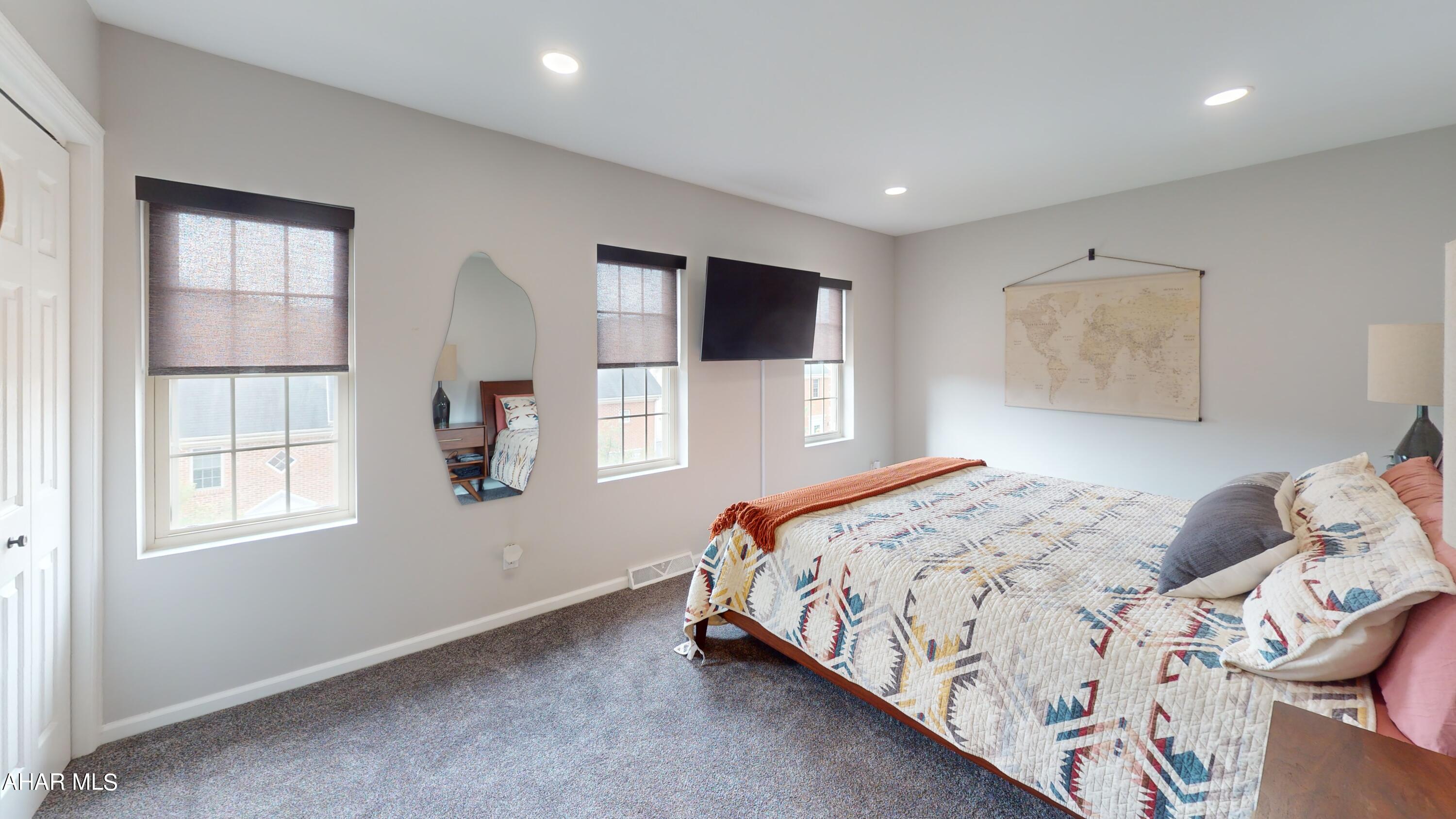 Holiday Hills - Residential