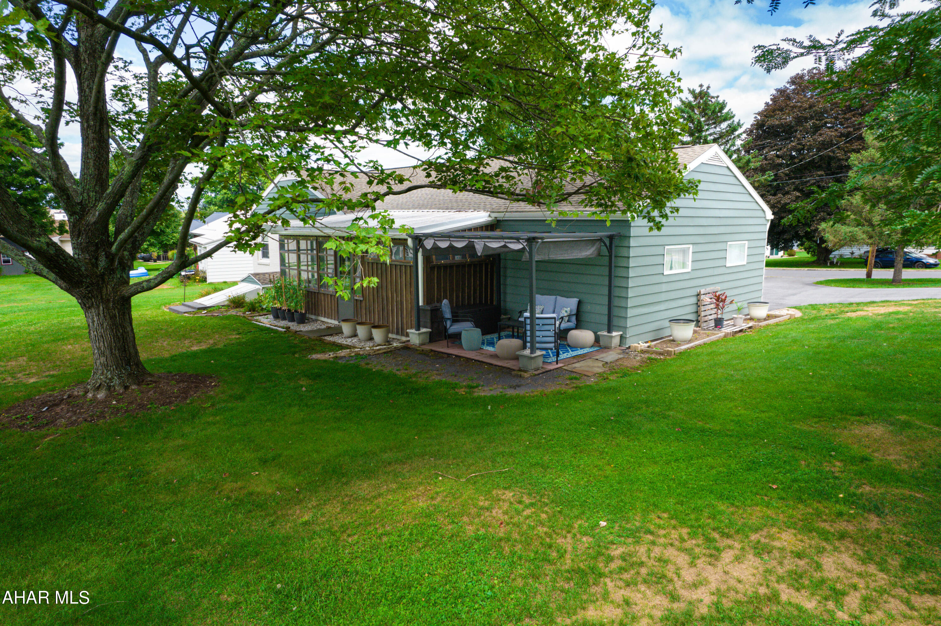 Meadowbrook Terrace - Residential