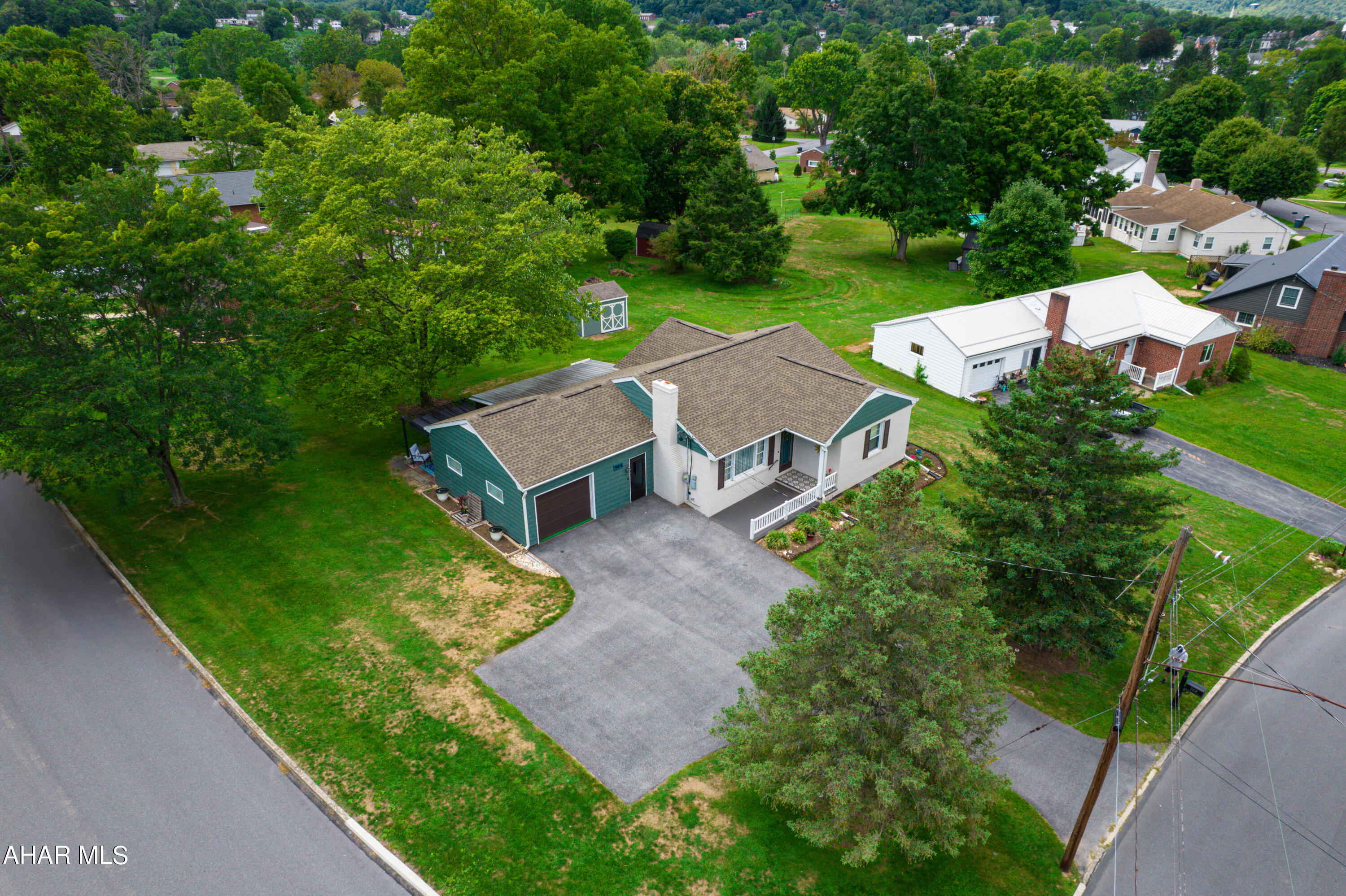 Meadowbrook Terrace - Residential