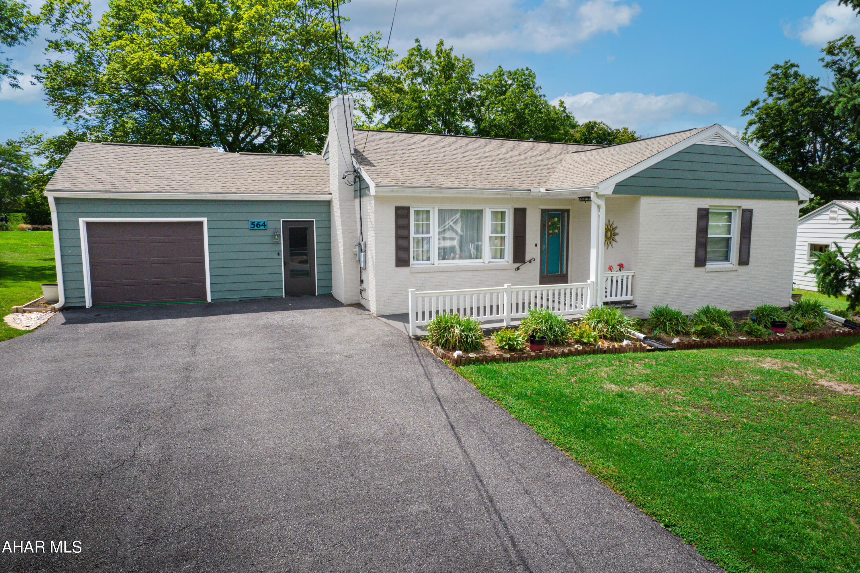 Meadowbrook Terrace - Residential