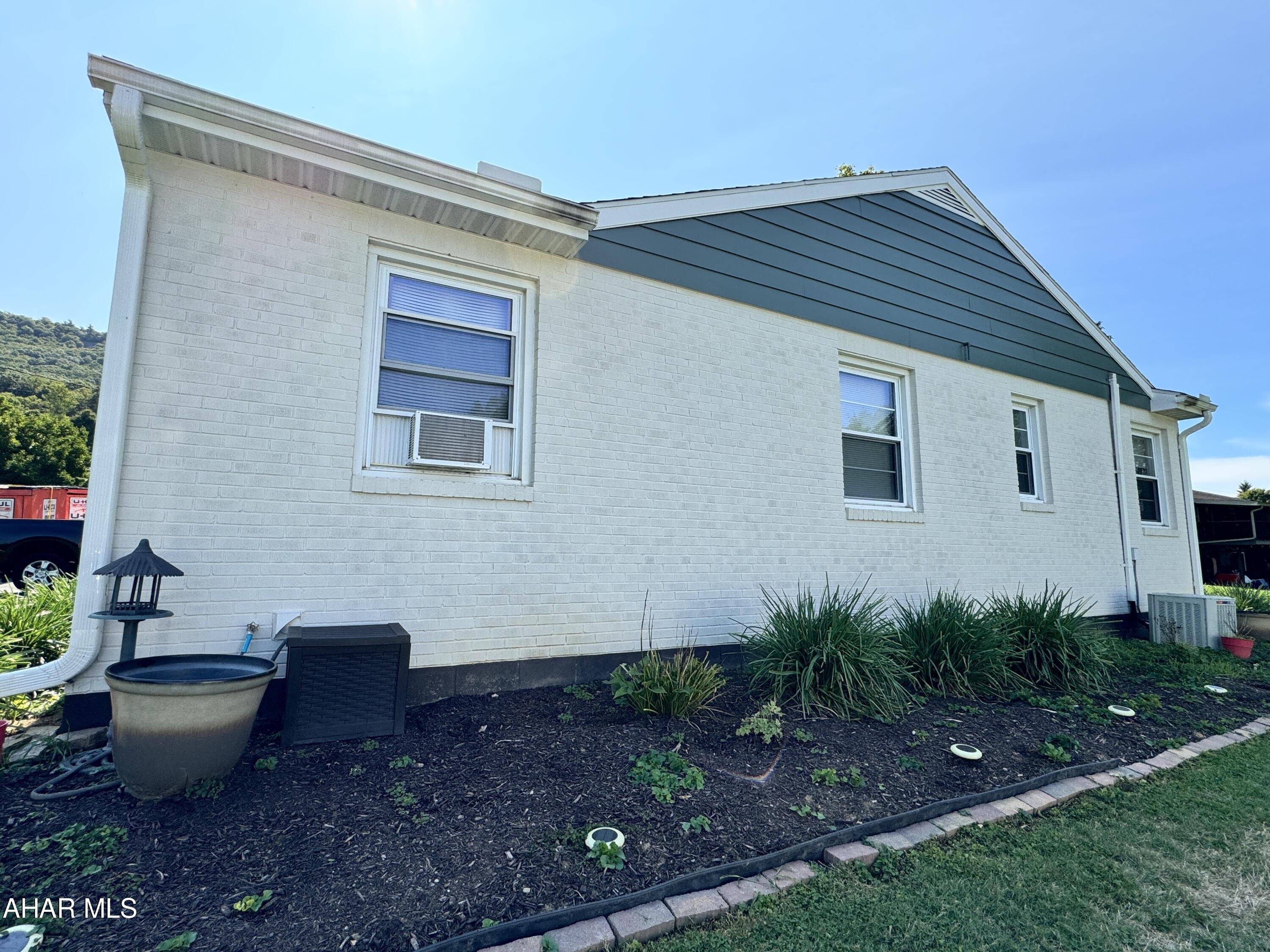 Meadowbrook Terrace - Residential