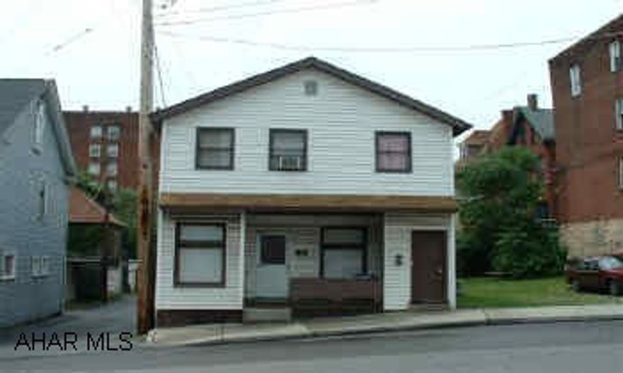 Duplex - 1st floor unit / 2nd floor unit. Great Investment Property!  Sep. Utilities (except water/sewer).Off-street parking.