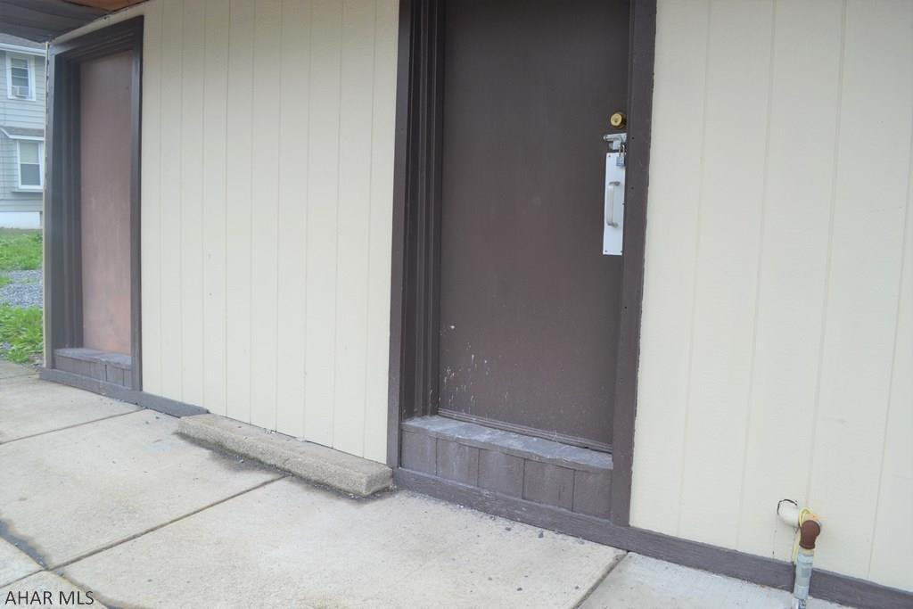 Toy Town - Commercial Sale