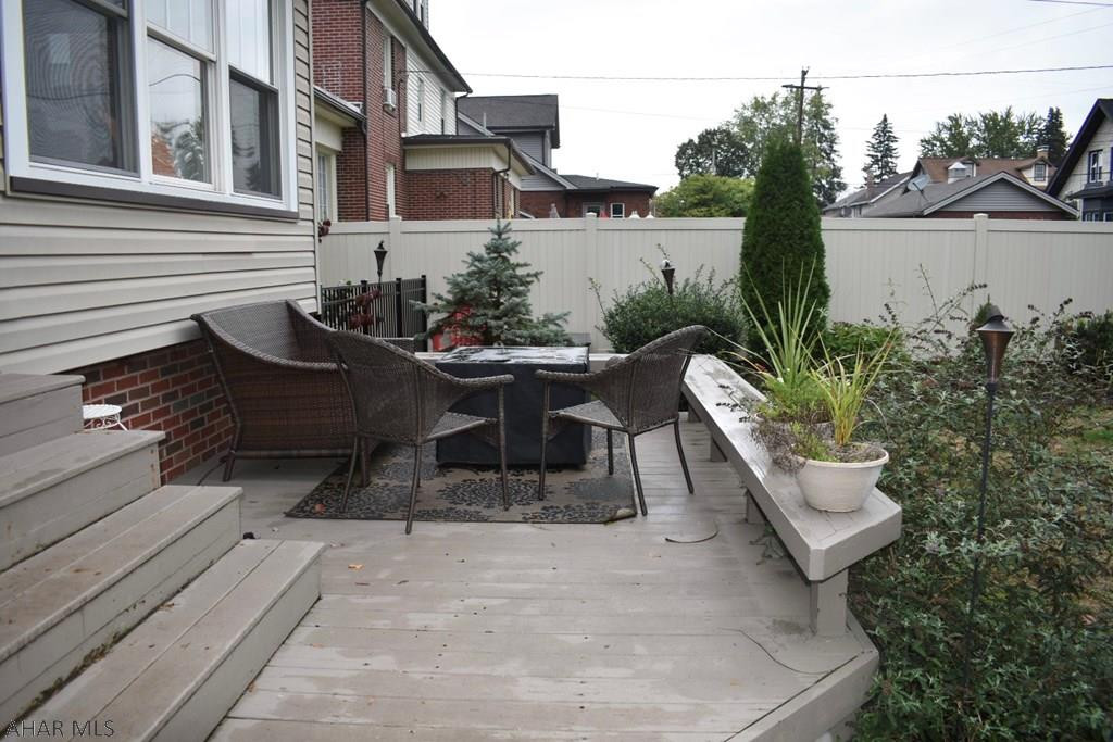 Llyswen - Residential