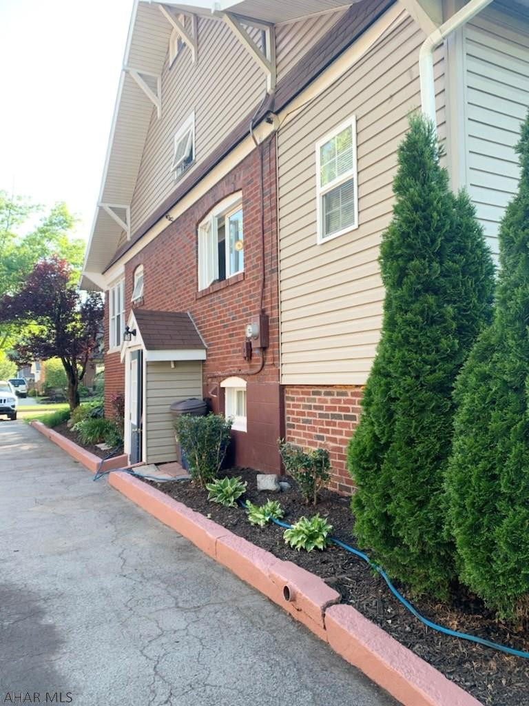 Llyswen - Residential