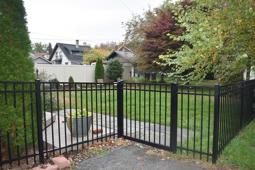 Llyswen - Residential