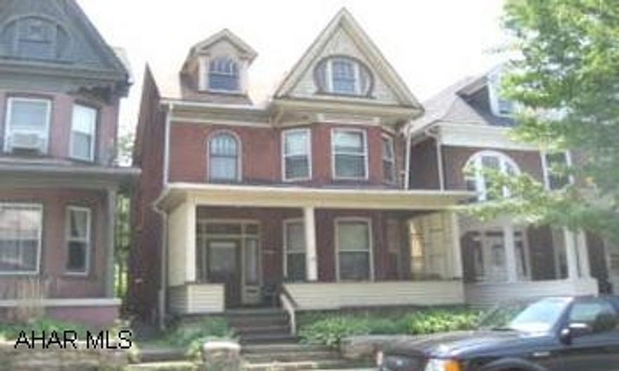 COULD BE A GOOD INVESTMENT PROPERTY. MOST ROOMS HAVE NEW INSULATION AND DRYWALL. CORNER FIREPLACE. NEW FURNACE AND NEW ROOF. 2ND FLOOR BATH NOT HOOKED UP. COULD BE A GOOD INVESTMENT PROPERTY. MOST ROOMS HAVE NEW INSULATION AND DRYWALL. CORNER FIREPLACE. NEW FURNACE AND NEW ROOF. 2ND FLOOR BATH NOT HOOKED UP.