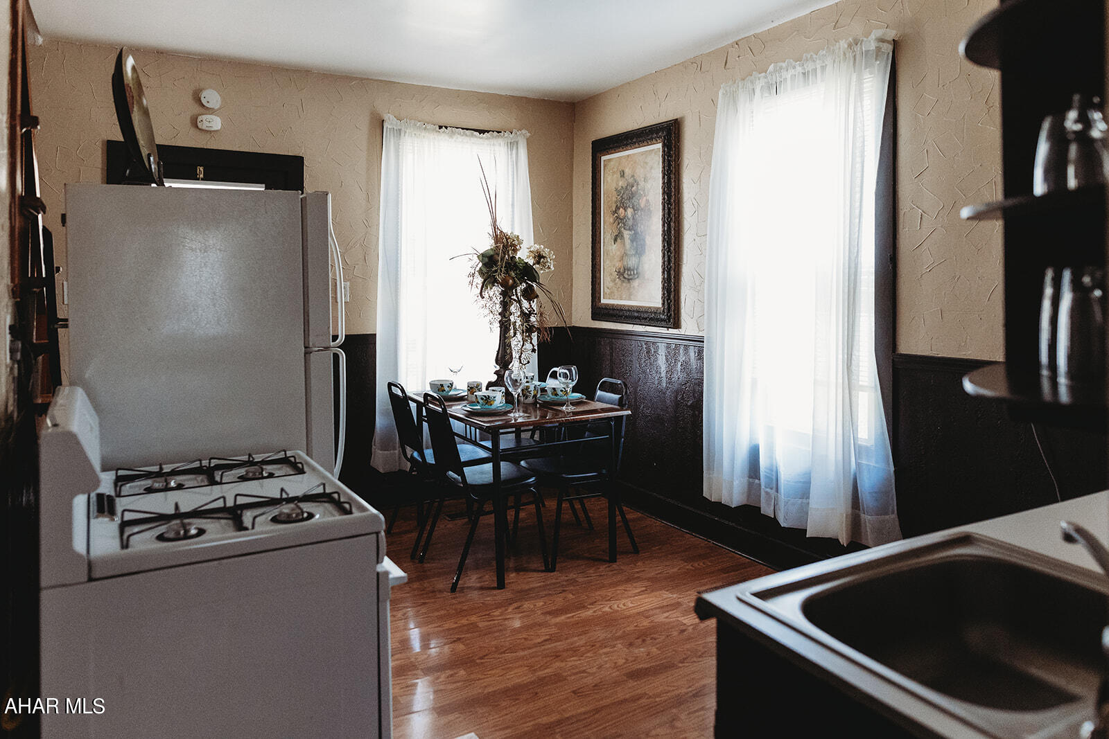 East End - Residential Income