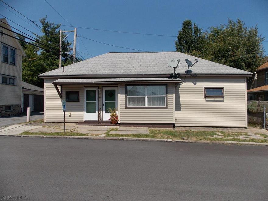 Cute rancher in Altoona! Spacious living room. Eat-in kitchen with all appliances and plenty of cabinets. Both bedrooms have beautiful hardwood floors. Maintenance free vinyl siding. If you are looking to downsize this is the perfect home at an affordable price!