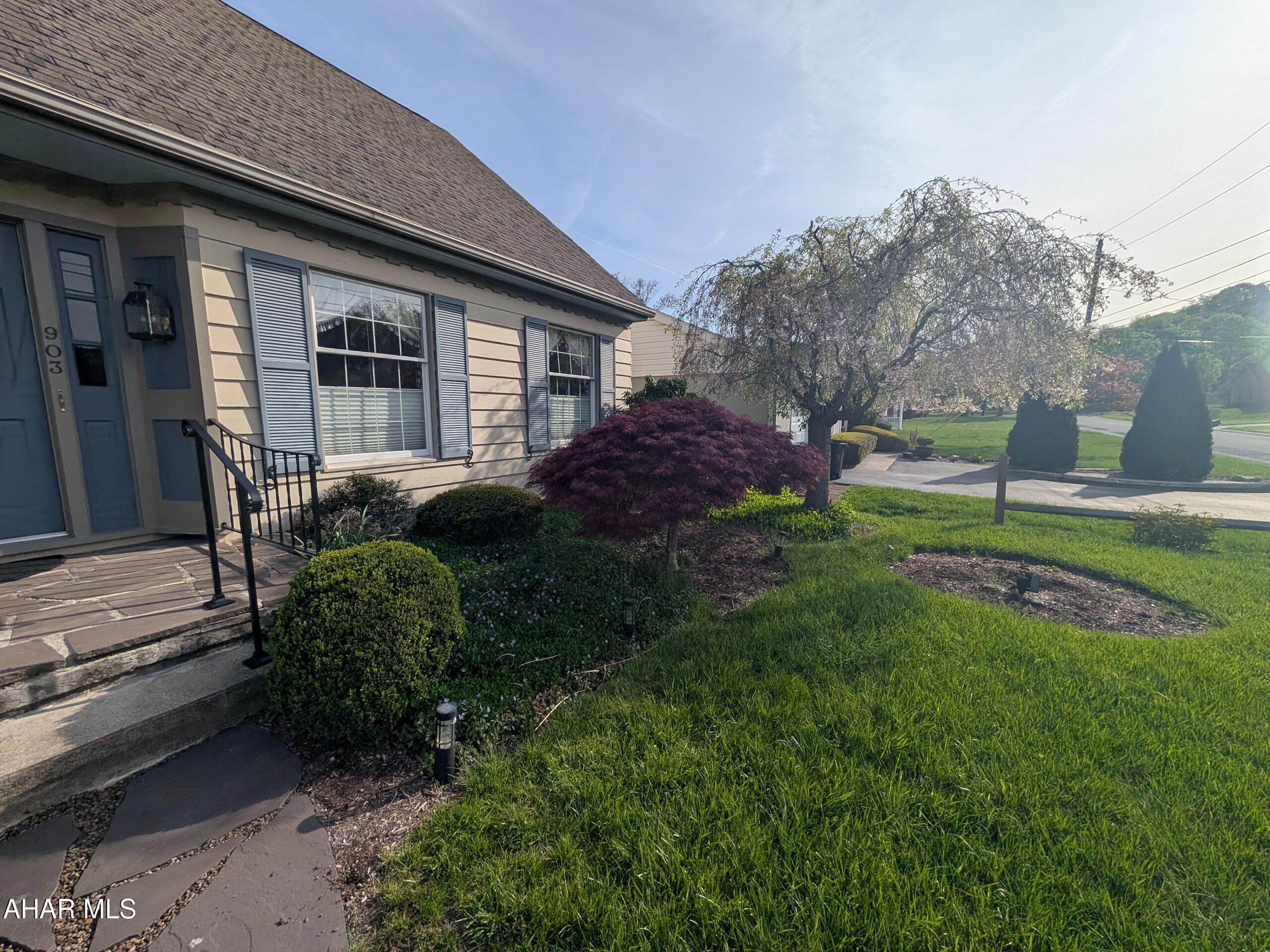 Hollidaysburg - Residential