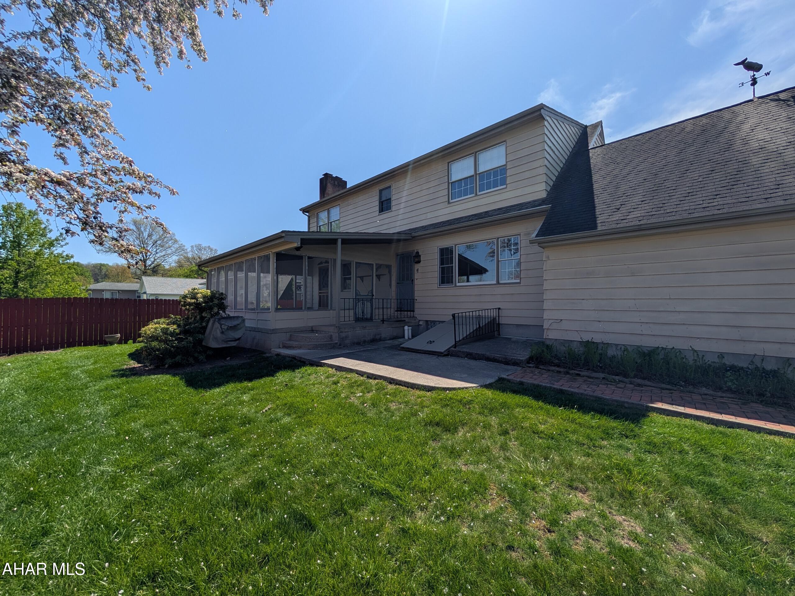 Hollidaysburg - Residential