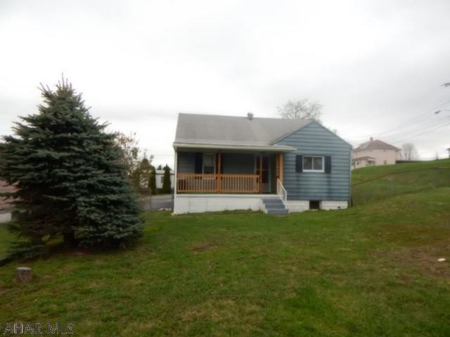 Add your own personal touches to this cozy, open 1 story, 2 plus BR home.Relax and unwind on the patio in the rear spacious fenced yard! Current appraisal on file for more than asking price!