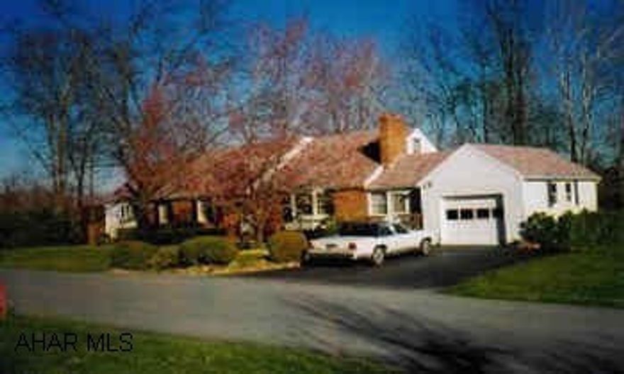 4-5 bedroom Cape Cod Vacant, easy to show.  Immediate occupancy.  2 separate living areas, if needed.  1st floor master bedroom, master bath and laundry.  Move right in.