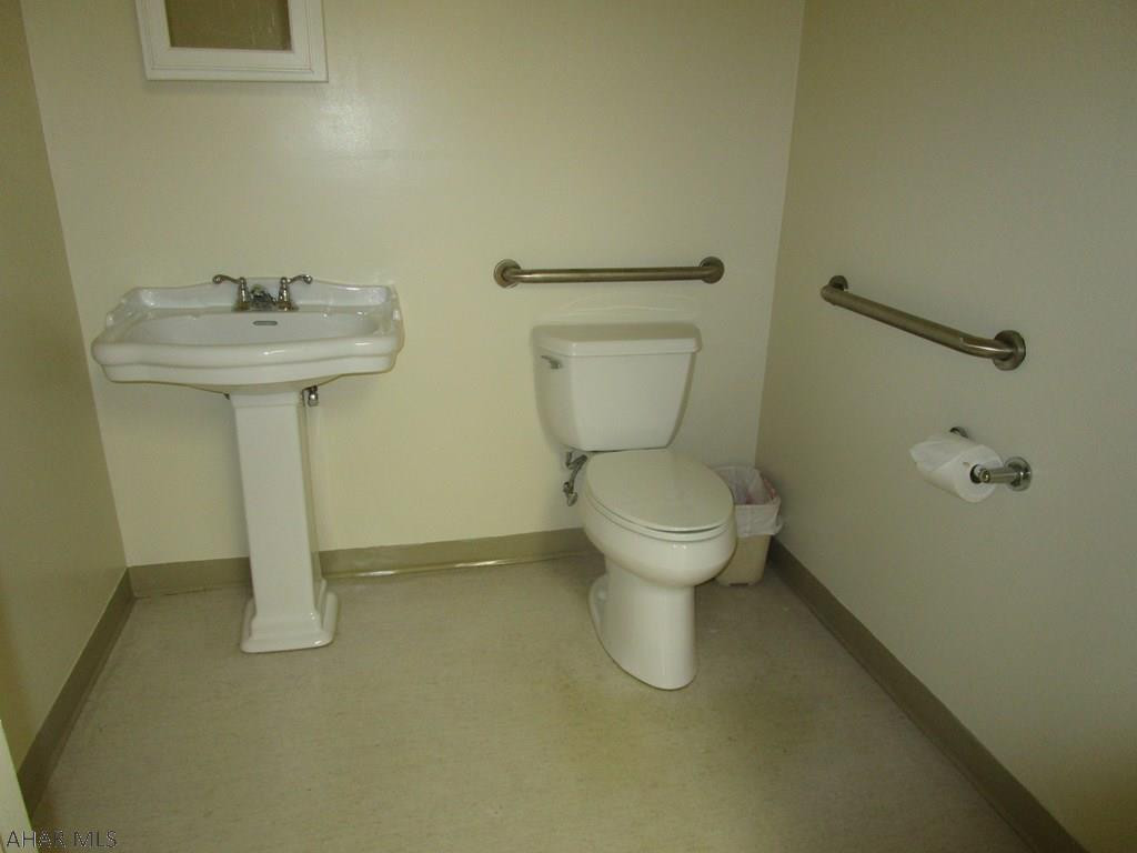 Unknown - Commercial Sale