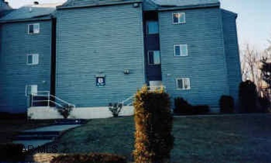 1st floor studio condo - partially furnished. New laminate & ceramic tile floors. New vanity, new light fixtures, freshly painted. Assoc. dues $170 month includes trash, cable, exterior maintenance  & use of pools & tennis courts.