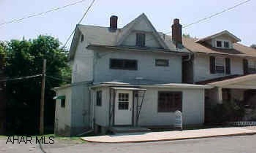 Cute house for the money!! hardwood floors updated wiring, some new windows, deck, garage, good starter home!