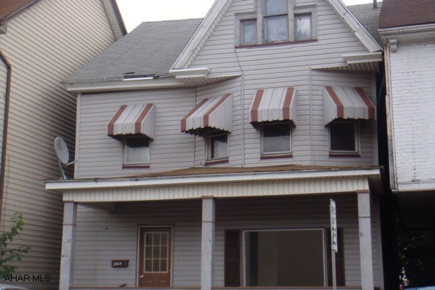 Great first time home. Fenced yard, off street parking, close to schools.