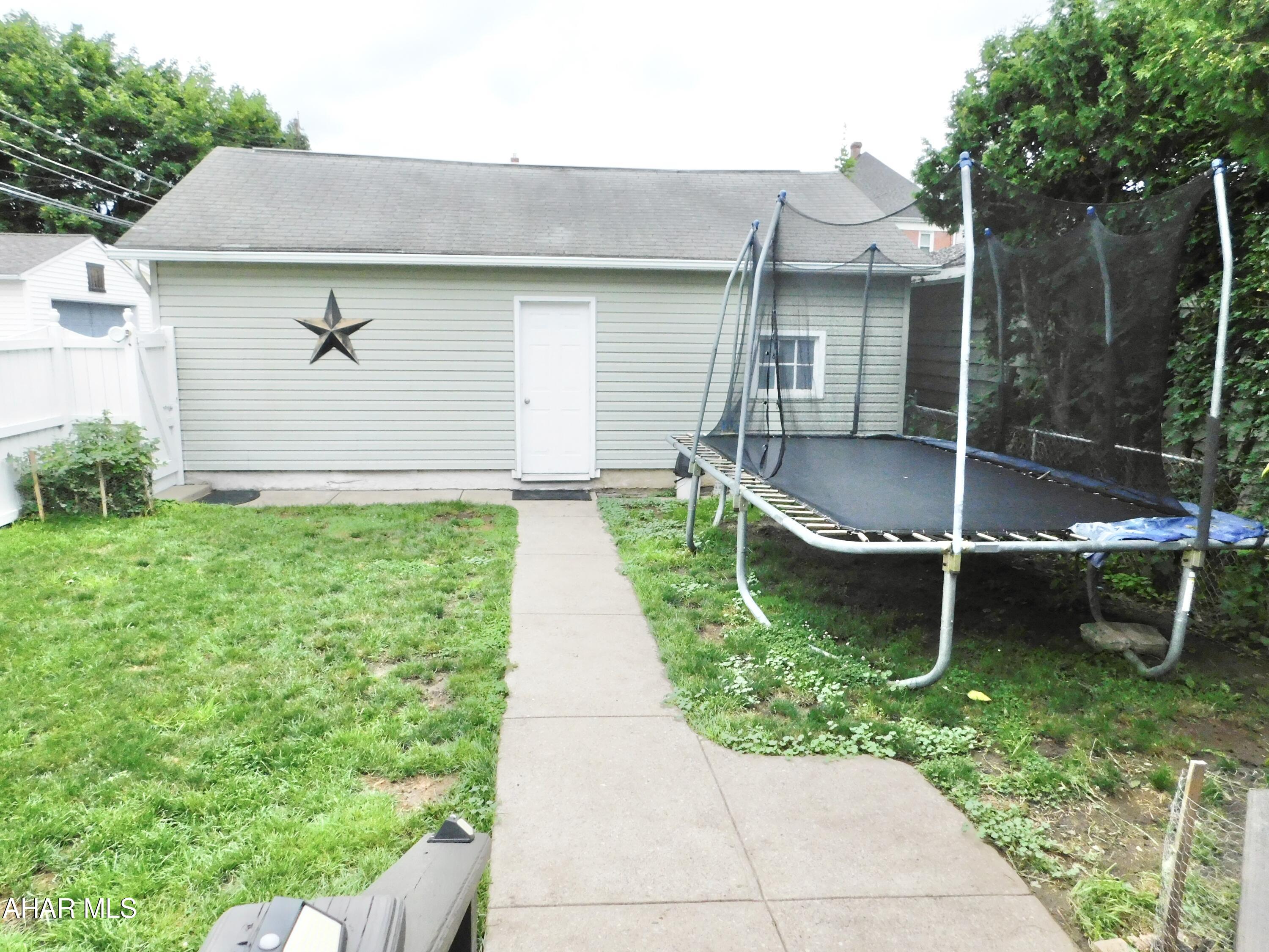 Juniata - Residential