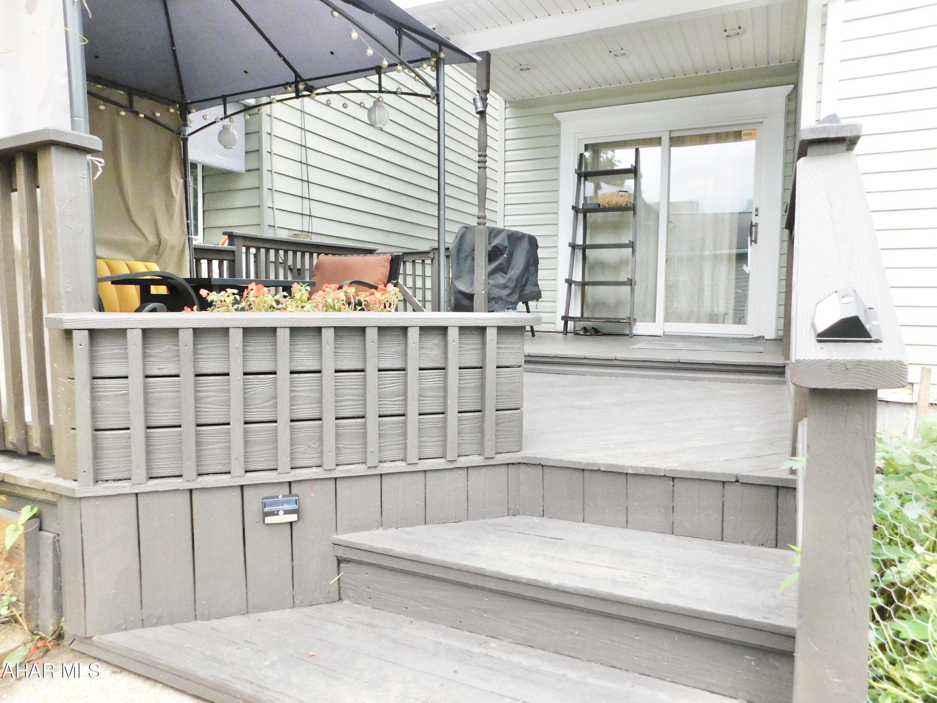 Juniata - Residential