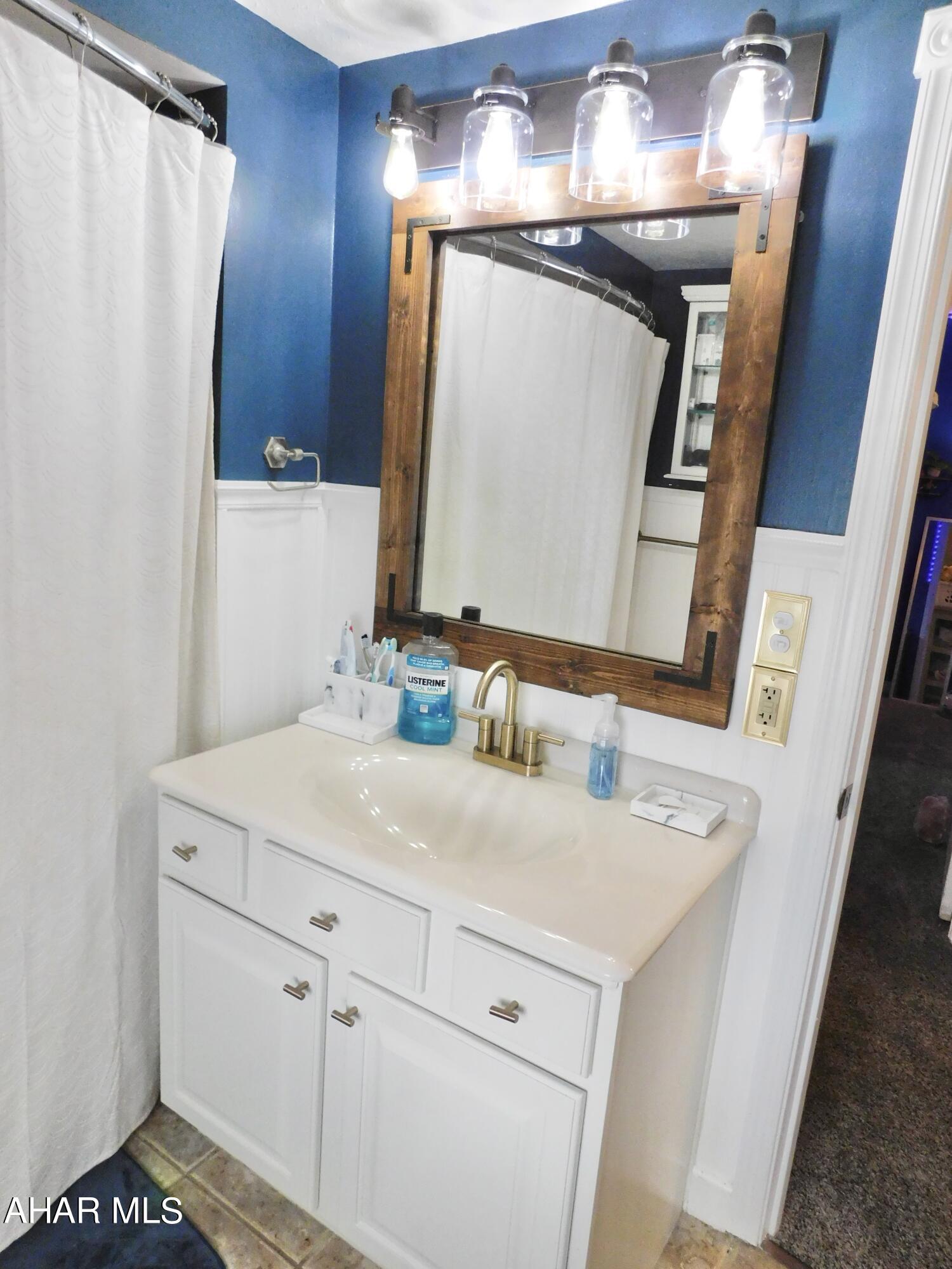 Juniata - Residential