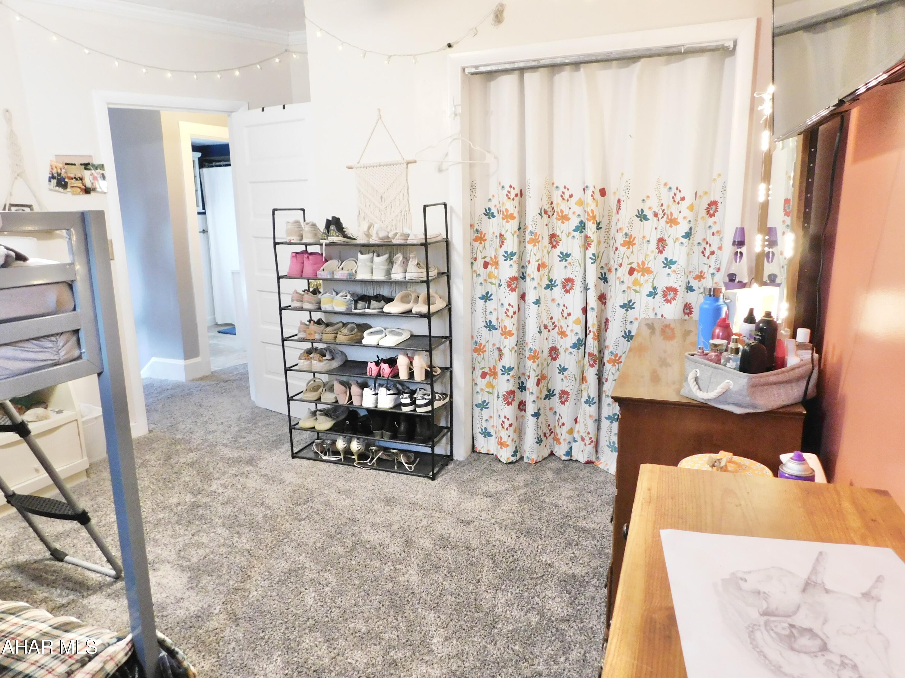 Juniata - Residential