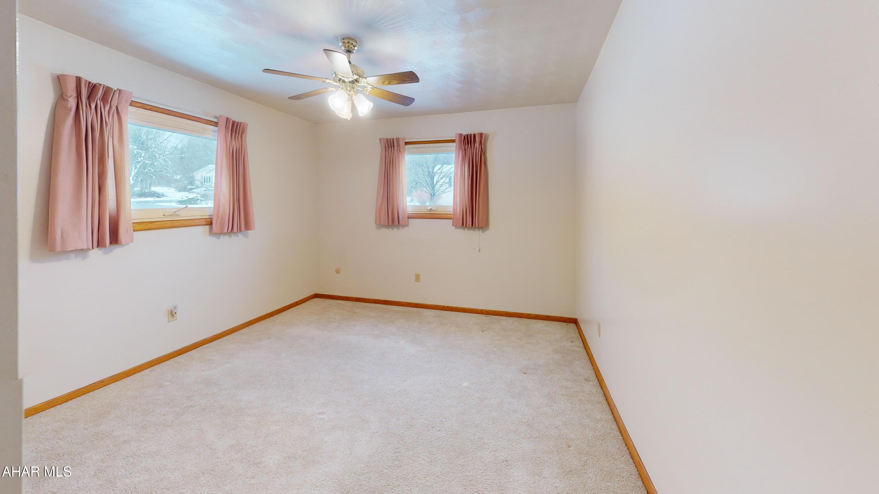 Foot of Ten - Residential