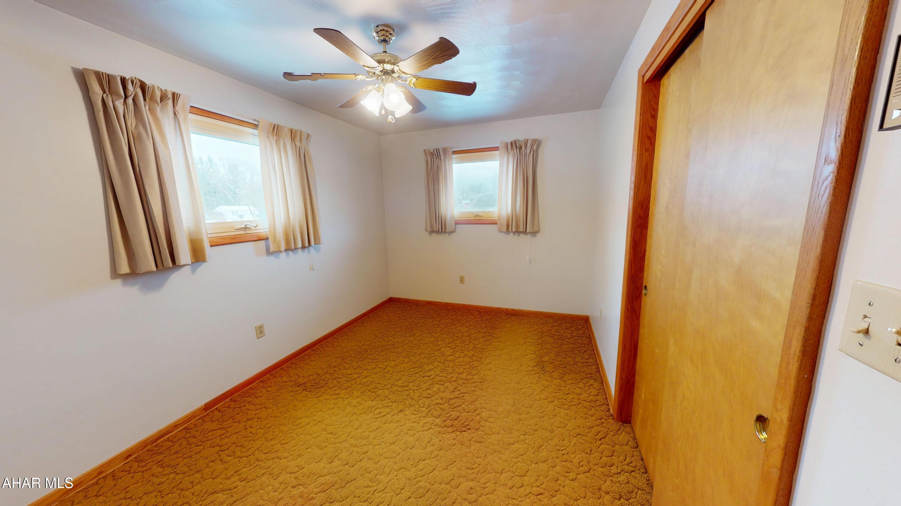 Foot of Ten - Residential