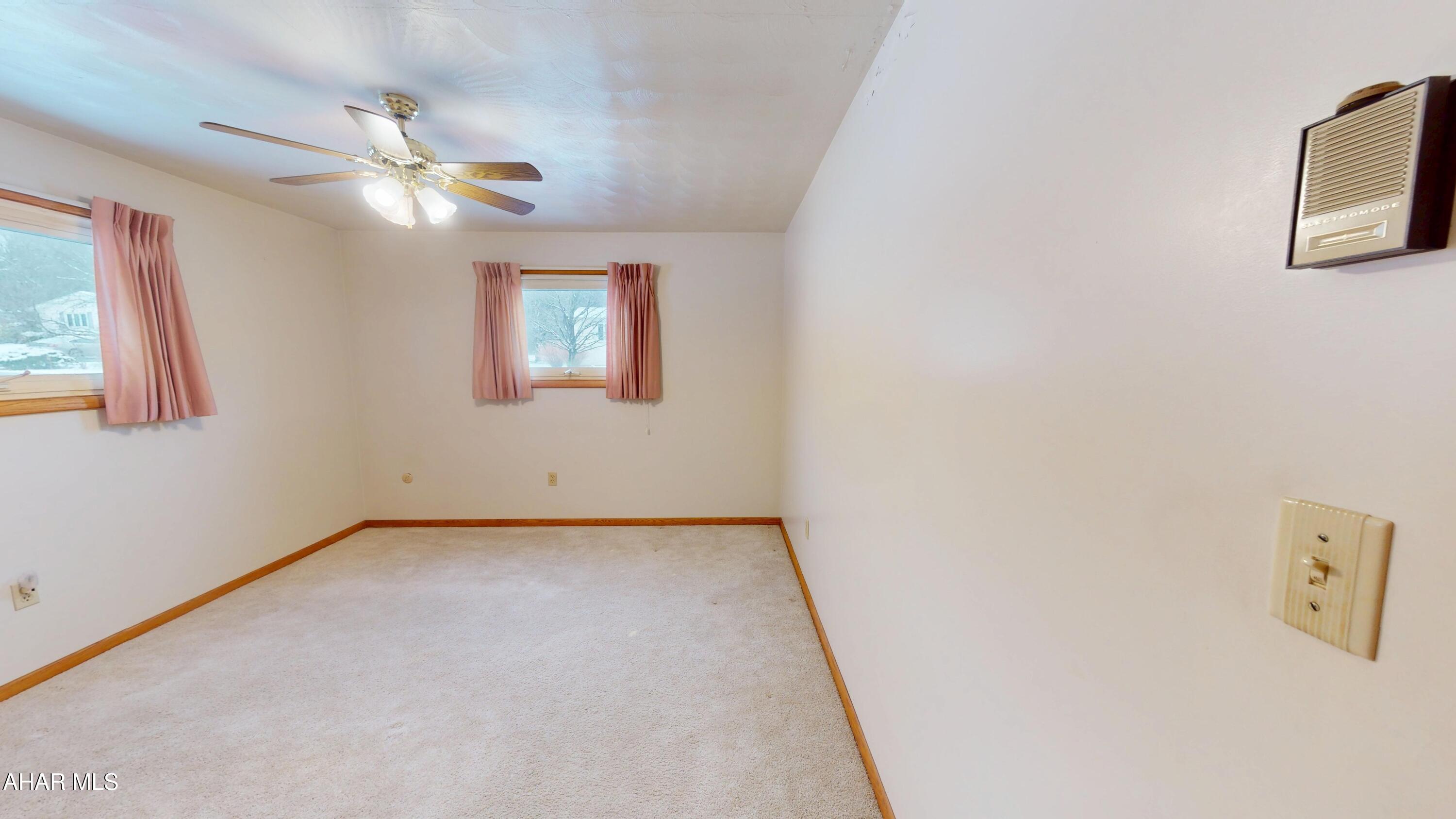 Foot of Ten - Residential