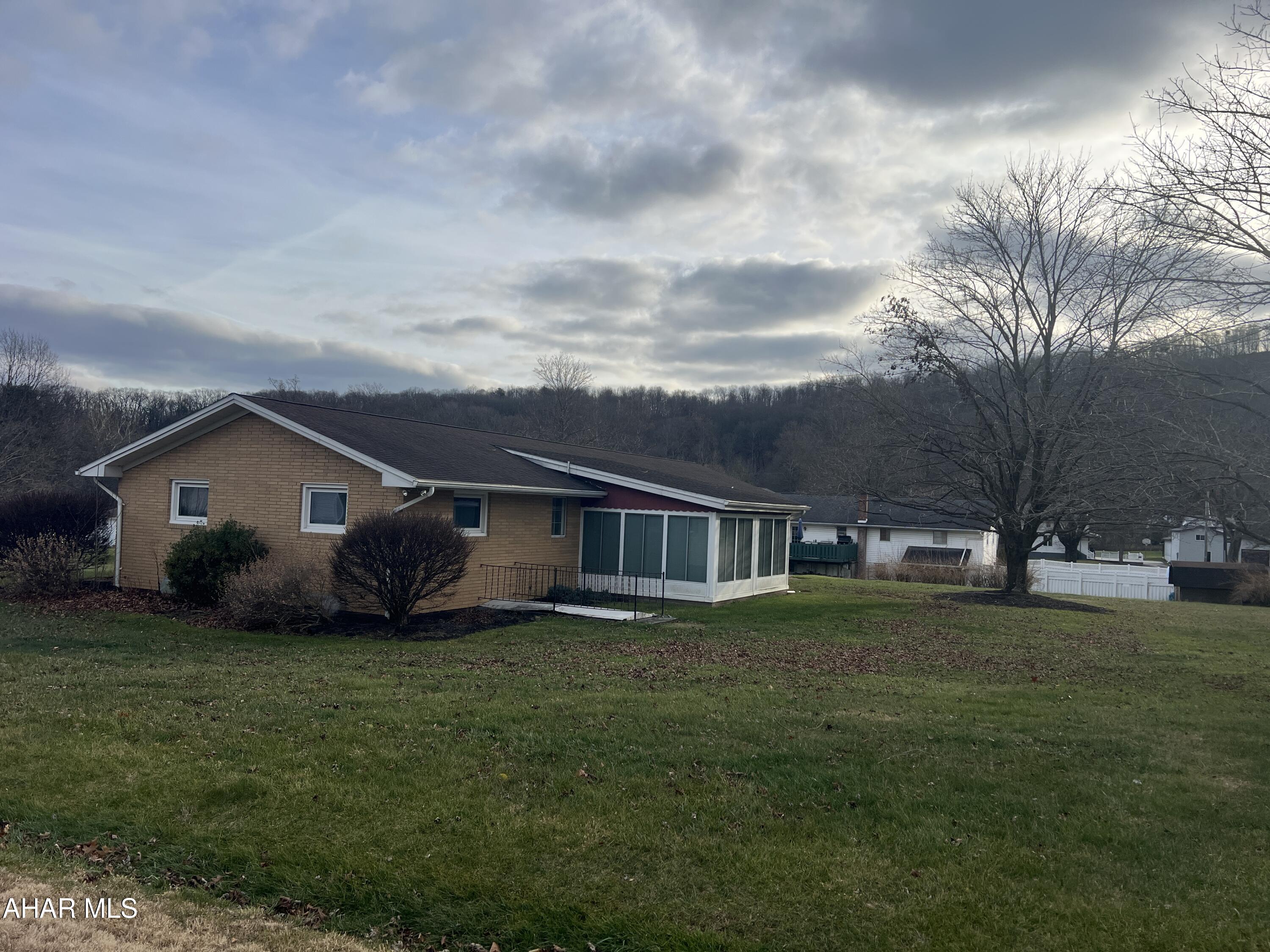 Foot of Ten - Residential