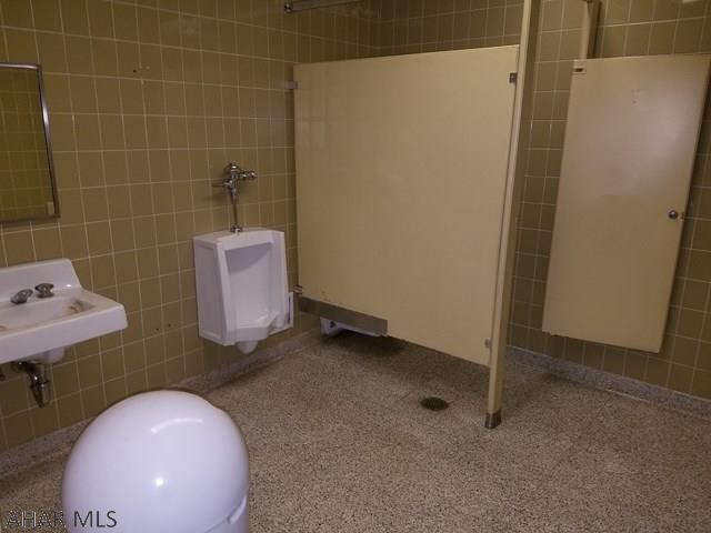 Unknown - Commercial Sale