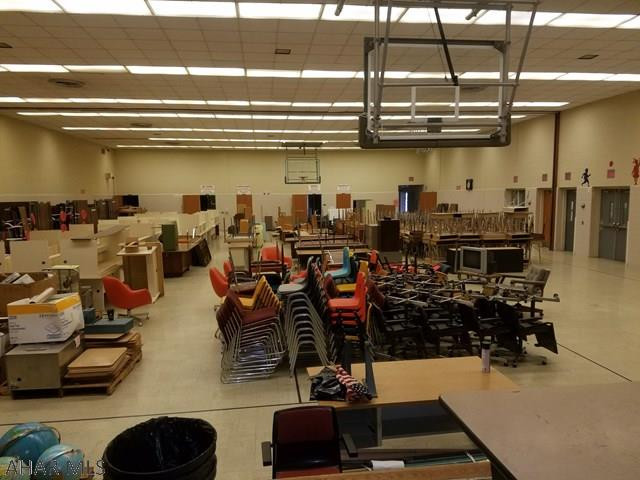 Unknown - Commercial Sale